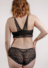 Load image into Gallery viewer, Back of model wearing Vienna nursing bra and Leia hipster in colour black
